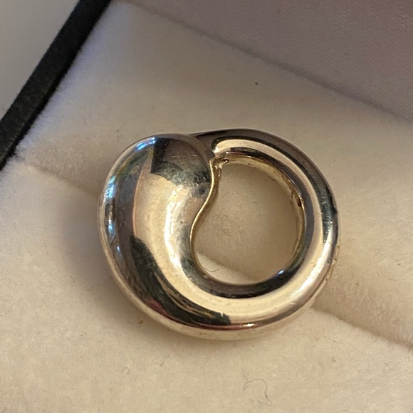 Tiffany & Co Sterling Silver Elsa Peretti Eternal Circle Pendant - Picture 6 of 11